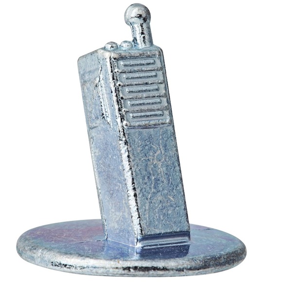 Limited Edition Monopoly Board Game: Ghostbusters - Picture 4 of 6